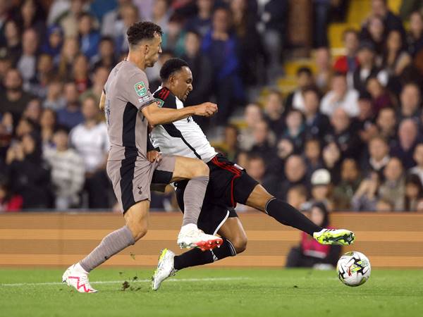 Những trận đối đầu kịch tính giữa Fulham và Tottenham