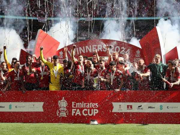 MU vô địch FA Cup với những lần lên ngôi đầy cảm xúc