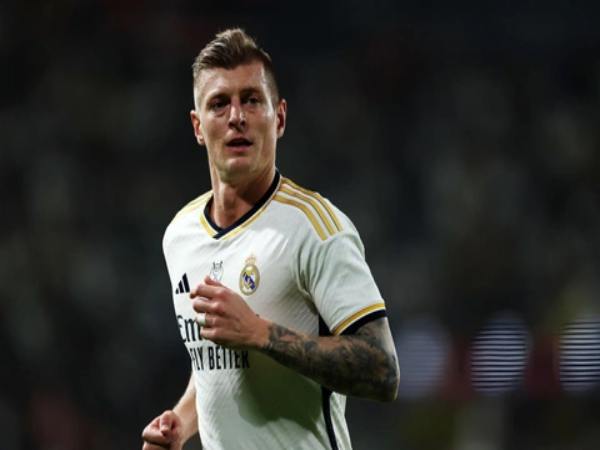 Tiền vệ Toni Kroos