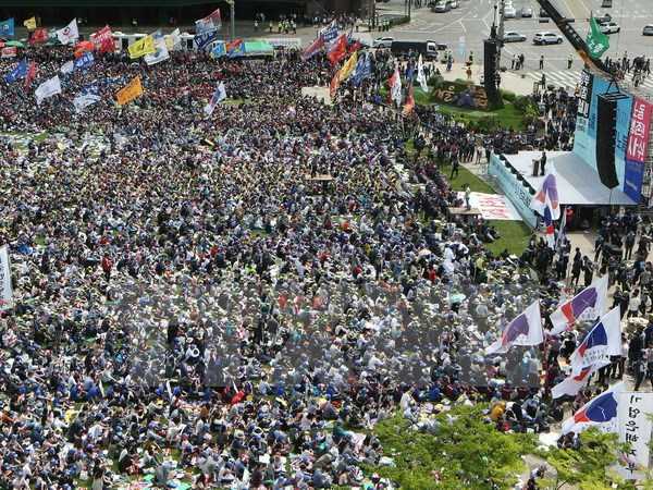 Mơ thấy nhiều người mang ý nghĩa gì có số gì phát tài